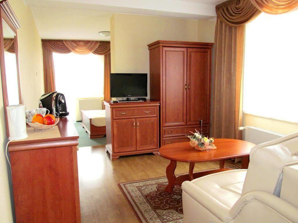 Władysławowo Rades Bed & Breakfast エクステリア 写真