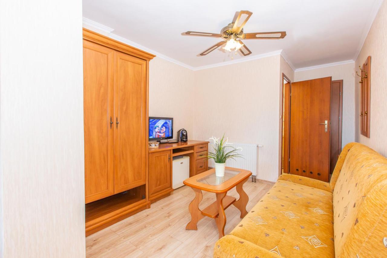 Władysławowo Rades Bed & Breakfast エクステリア 写真