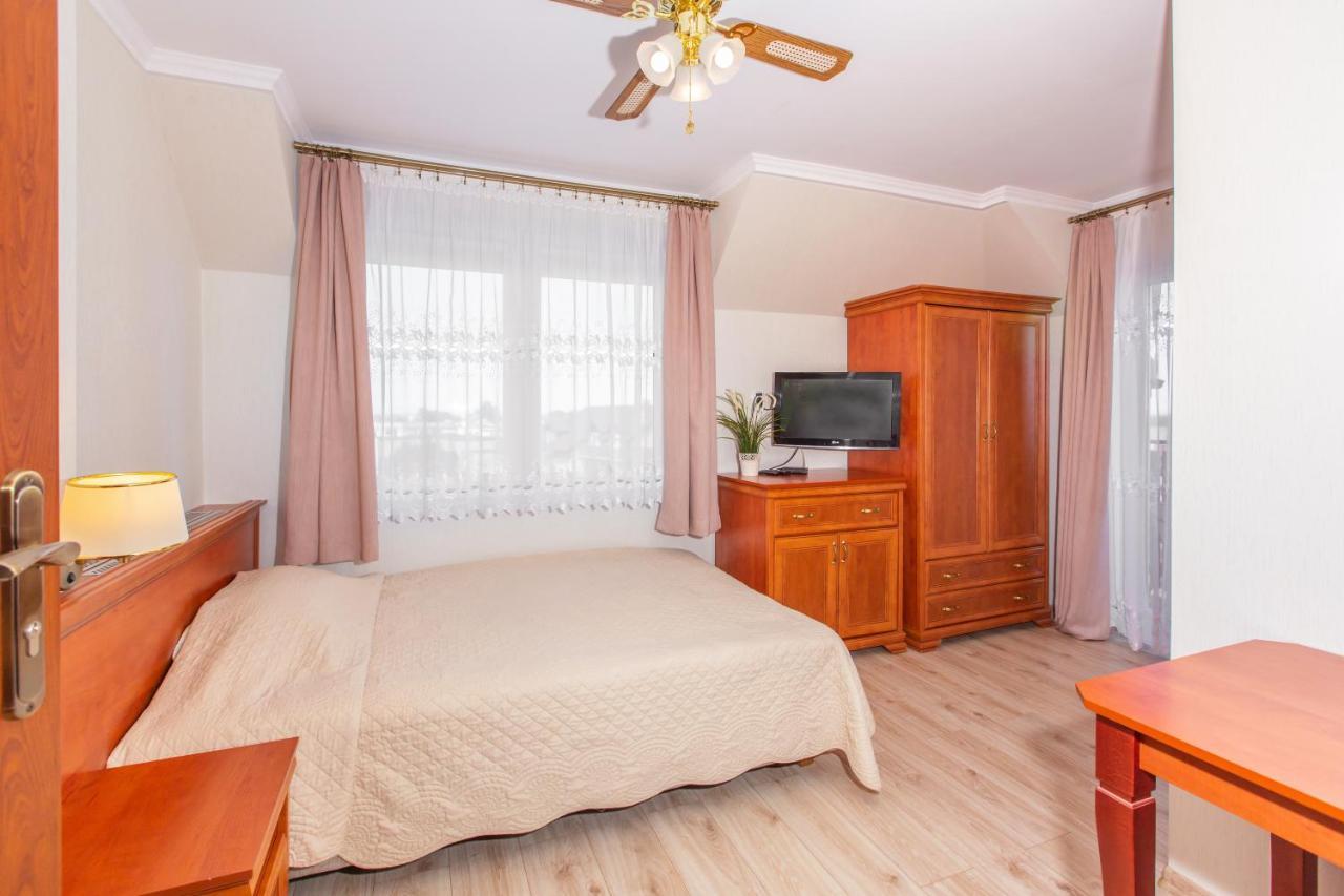 Władysławowo Rades Bed & Breakfast エクステリア 写真