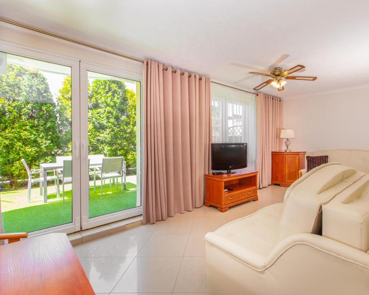 Władysławowo Rades Bed & Breakfast エクステリア 写真